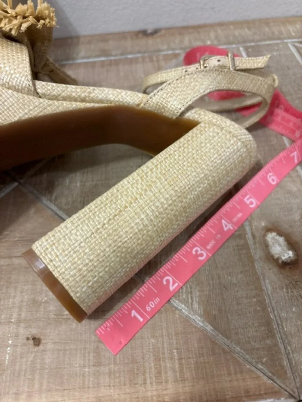 NWOT Gianni Bini Tobias Raffia Platform Sandals Fringe Sizes 7, 8, 8.5